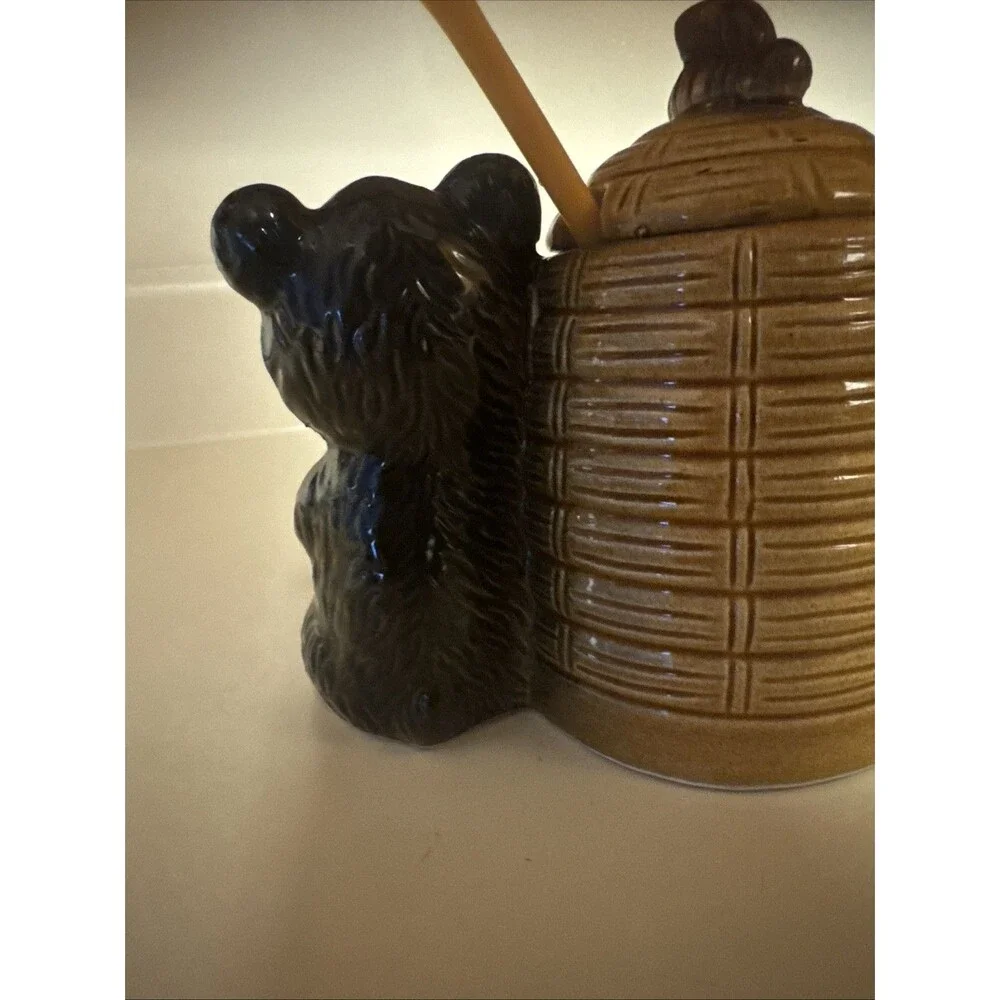 Honey Pot Bear & Bee Hive Armbee Japan with stir stick Vtg Retro Kitchen Decor